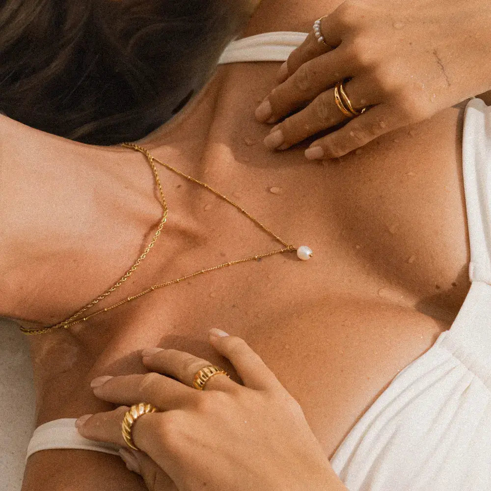 Collar con Colgante de Perla Barroca